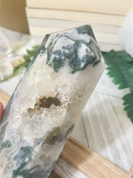 moss agate tower